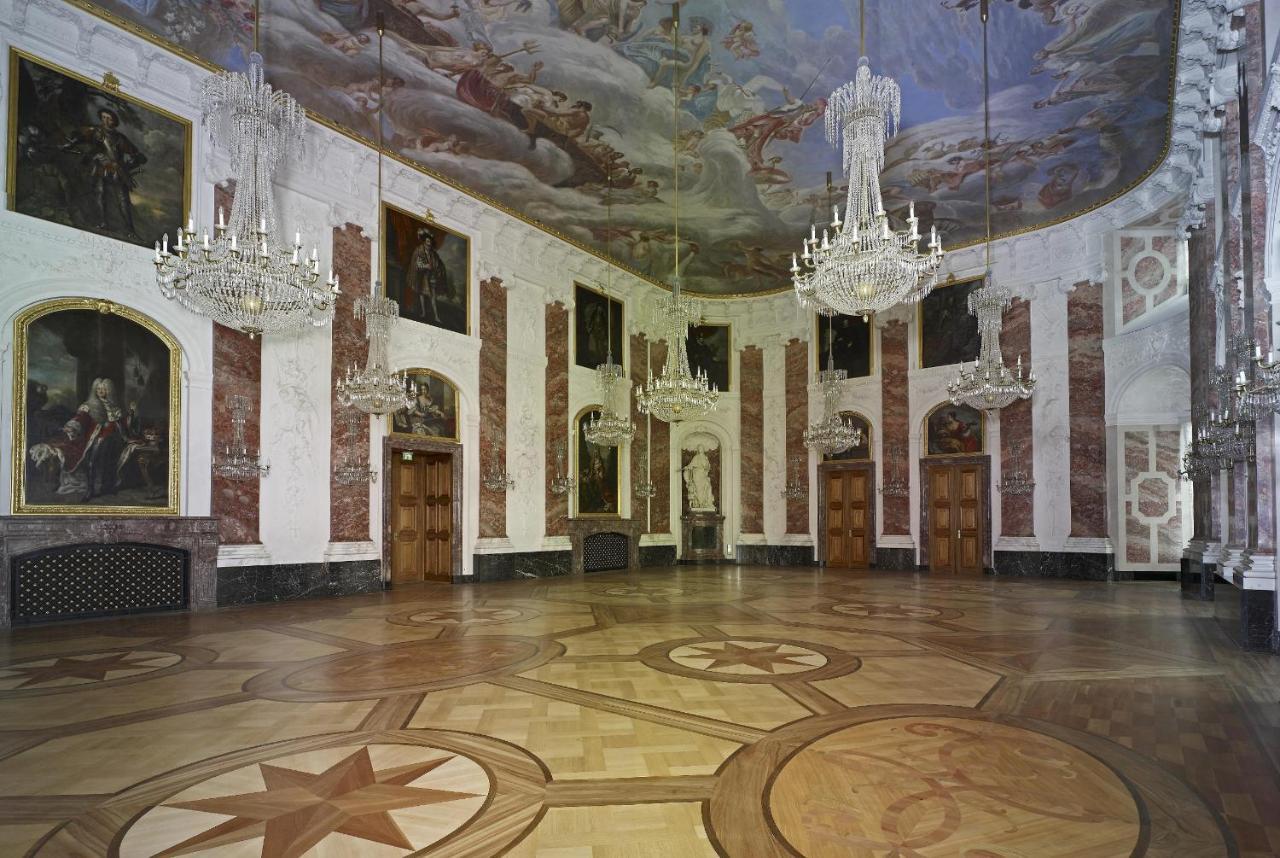Hotel Kurpfalzstuben MHG Buitenkant foto