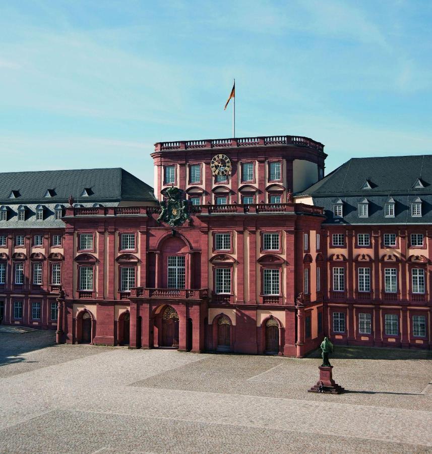 Hotel Kurpfalzstuben MHG Buitenkant foto